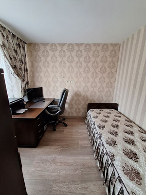 Продам трехкомнатную (3-комн.) квартиру, Старостина ул, 35, Мурманск г