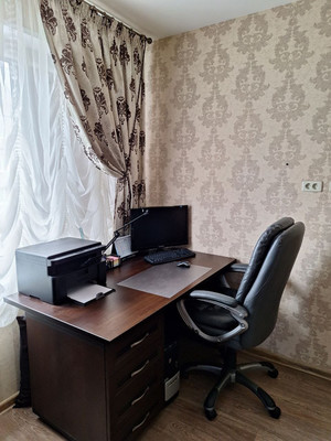 Продам трехкомнатную (3-комн.) квартиру, Старостина ул, 35, Мурманск г