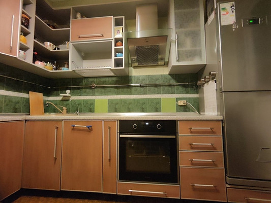 Продам двухкомнатную (2-комн.) квартиру, Шмидта ул, 6, Мурманск г