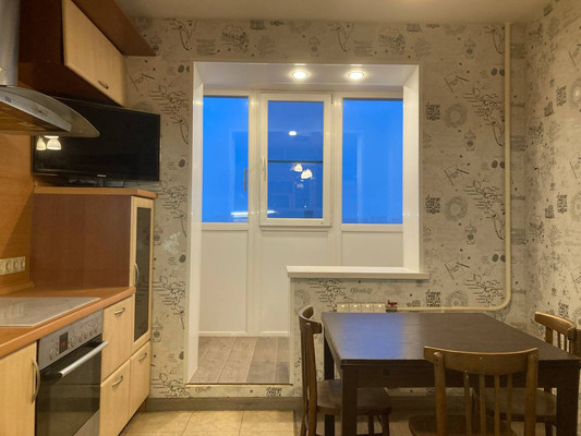 Сдам трехкомнатную (3-комн.) квартиру, Окская ул, 5к3, Москва г