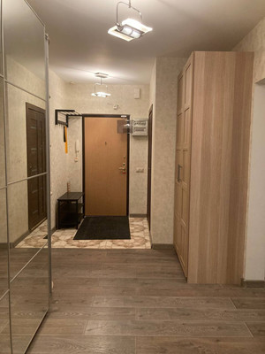 Сдам трехкомнатную (3-комн.) квартиру, Окская ул, 5к3, Москва г