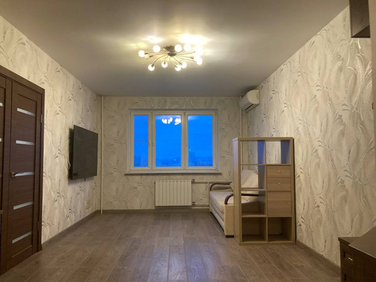 Сдам трехкомнатную (3-комн.) квартиру, Окская ул, 5к3, Москва г