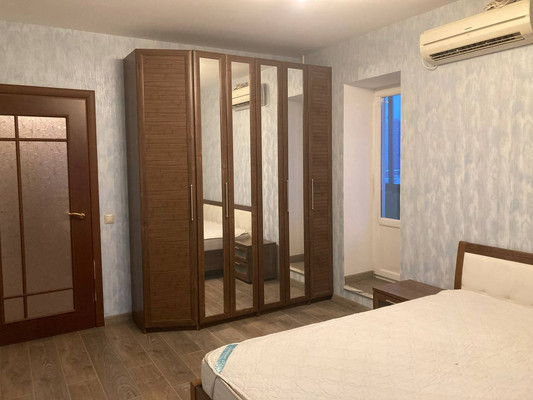 Сдам трехкомнатную (3-комн.) квартиру, Окская ул, 5к3, Москва г