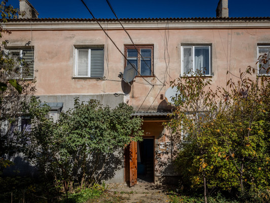 Продам трехкомнатную (3-комн.) квартиру, Школьная ул, 26, Маленькое с