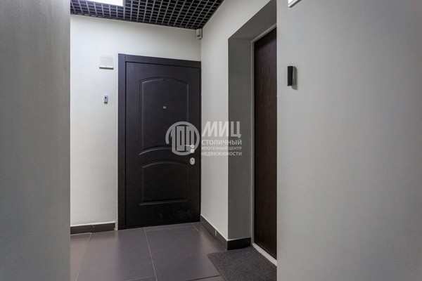 Продам трехкомнатную (3-комн.) квартиру, Кронштадтский б-р, 6к2, Москва г