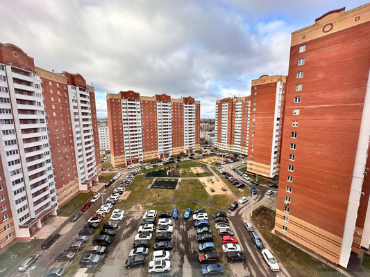 Продам трехкомнатную (3-комн.) квартиру, 2-я Комсомольская ул, 16к6, Дмитров г