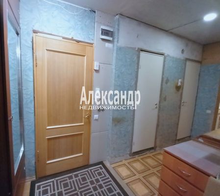 Продам трехкомнатную (3-комн.) квартиру, 31, Романовка п