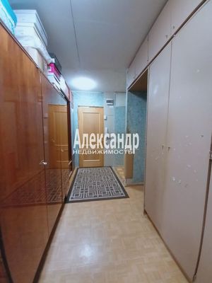 Продам трехкомнатную (3-комн.) квартиру, 31, Романовка п