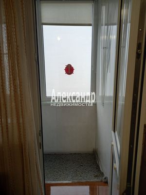 Продам трехкомнатную (3-комн.) квартиру, 31, Романовка п