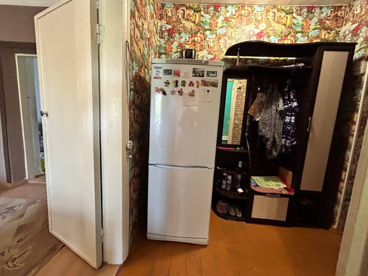 Продам двухкомнатную (2-комн.) квартиру, Володарского ул, 15, Феодосия г