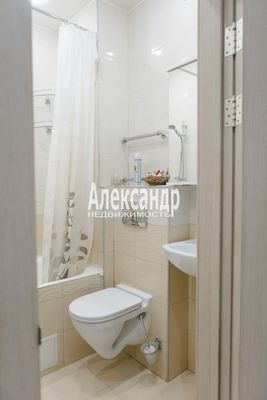 Продам однокомнатную (1-комн.) квартиру, Орджоникидзе ул, 52, Санкт-Петербург г