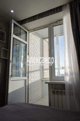 Продам однокомнатную (1-комн.) квартиру, Орджоникидзе ул, 52, Санкт-Петербург г