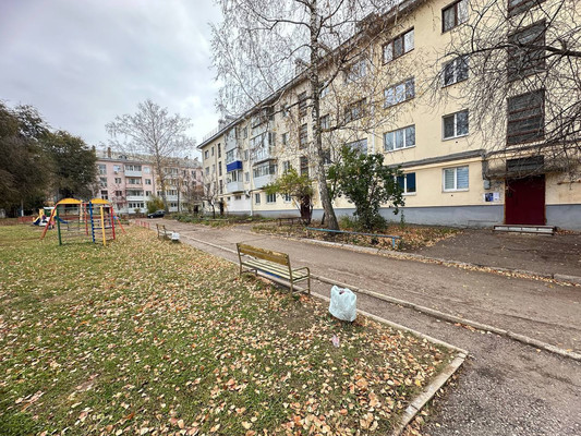 Продам двухкомнатную (2-комн.) квартиру, Свердлова ул, 39, Октябрьский г