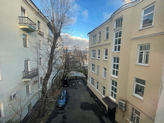 Продам однокомнатную (1-комн.) квартиру, Воротниковский пер, 7к4, Москва г