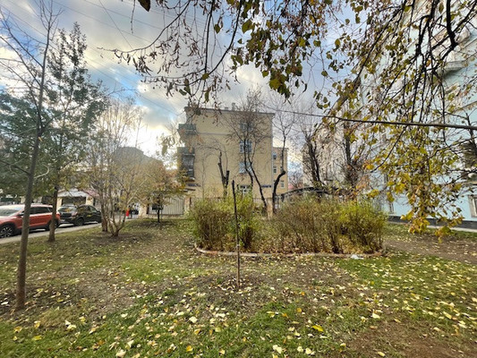 Продам однокомнатную (1-комн.) квартиру, Воротниковский пер, 7к4, Москва г