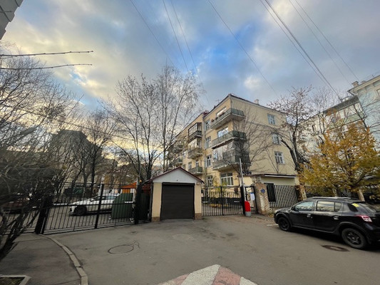 Продам однокомнатную (1-комн.) квартиру, Воротниковский пер, 7к4, Москва г