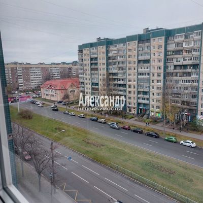 Продам многокомнатную квартиру, Уточкина ул, 2к1, Санкт-Петербург г