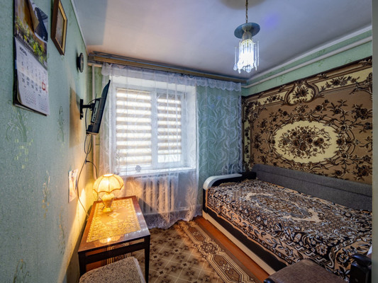 Продам трехкомнатную (3-комн.) квартиру, Школьная ул, 26, Маленькое с