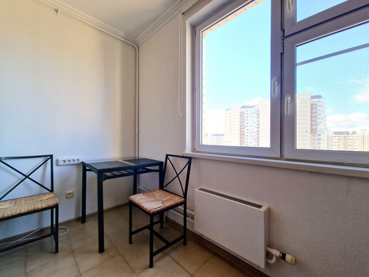 Сдам однокомнатную (1-комн.) квартиру, Нарвская ул, 1Ак1, Москва г