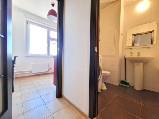 Сдам однокомнатную (1-комн.) квартиру, Нарвская ул, 1Ак1, Москва г