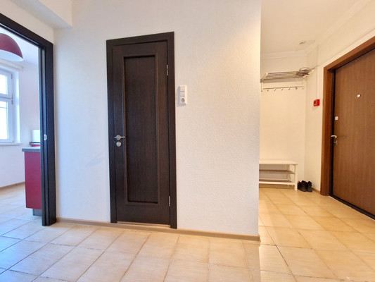 Сдам однокомнатную (1-комн.) квартиру, Нарвская ул, 1Ак1, Москва г