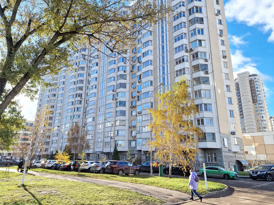 Сдам однокомнатную (1-комн.) квартиру, Нарвская ул, 1Ак1, Москва г