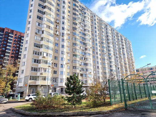 Сдам однокомнатную (1-комн.) квартиру, Нарвская ул, 1Ак1, Москва г