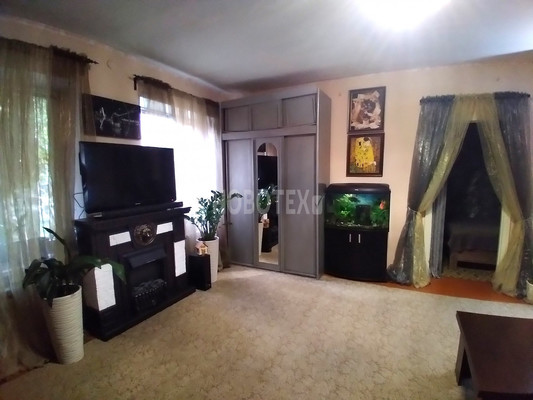 Продам двухкомнатную (2-комн.) квартиру, Ленина ул, 178, Ильский пгт