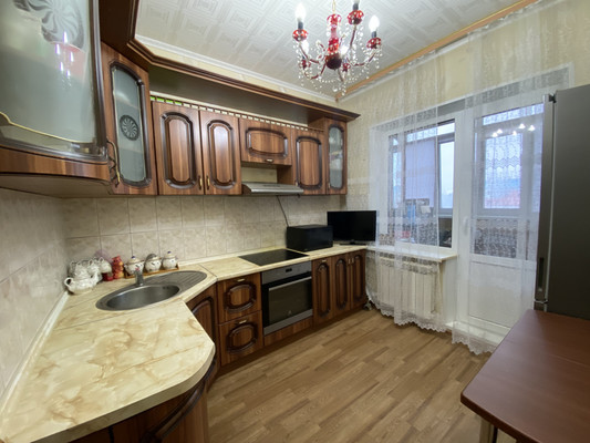 Продам двухкомнатную (2-комн.) квартиру, Северная ул, 48, Нижневартовск г
