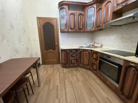 Продам двухкомнатную (2-комн.) квартиру, Северная ул, 48, Нижневартовск г