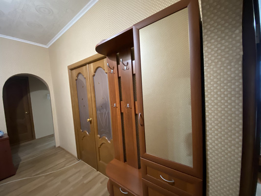 Продам двухкомнатную (2-комн.) квартиру, Северная ул, 48, Нижневартовск г