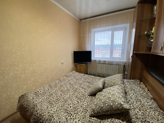 Продам двухкомнатную (2-комн.) квартиру, Северная ул, 48, Нижневартовск г