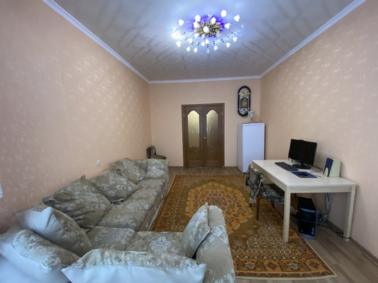 Продам двухкомнатную (2-комн.) квартиру, Северная ул, 48, Нижневартовск г