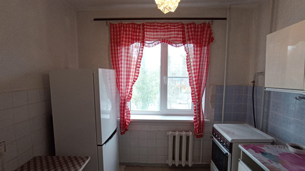 Продам двухкомнатную (2-комн.) квартиру, Энтузиастов ул, 25кnul, Волгодонск г