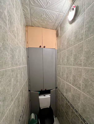 Продам трехкомнатную (3-комн.) квартиру, Жуковская ул, 23, Брянск г