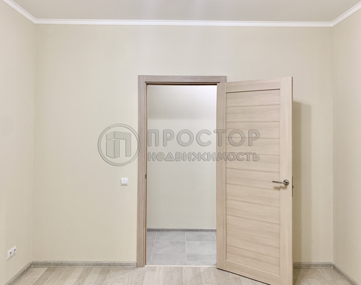 Продам трехкомнатную (3-комн.) квартиру, Металлургов ул, 56/2, Москва г