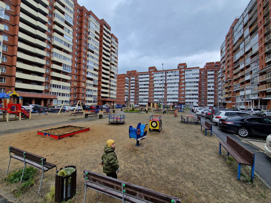 Продам двухкомнатную (2-комн.) квартиру, Пискунова ул, 148к5, Иркутск г