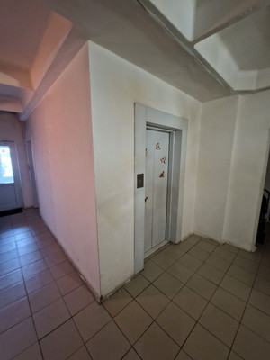 Продам однокомнатную (1-комн.) квартиру, Маршала Жукова пр-кт, 11к4, Иркутск г