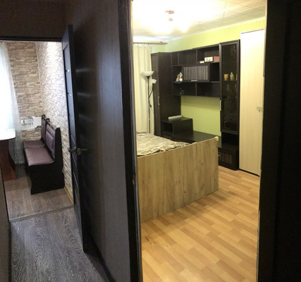 Продам двухкомнатную (2-комн.) квартиру, Павлика Морозова ул, 5к3, Мурманск г