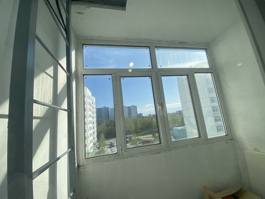 Продам однокомнатную (1-комн.) квартиру, Нефтяников ул, 37, Нижневартовск г