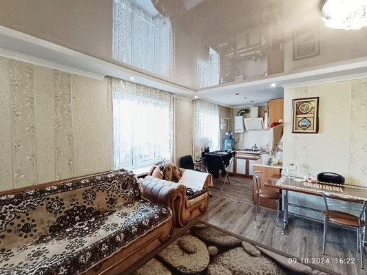 Продам трехкомнатную (3-комн.) квартиру, Крымских Партизан ул, 23, Симферополь г