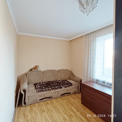 Продам трехкомнатную (3-комн.) квартиру, Крымских Партизан ул, 23, Симферополь г