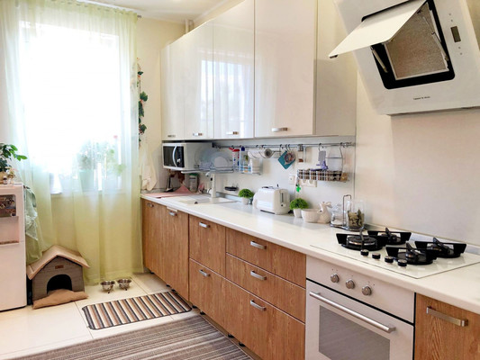 Продам трехкомнатную (3-комн.) квартиру, Тургенева ул, 29, Геленджик г