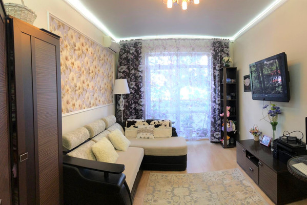 Продам трехкомнатную (3-комн.) квартиру, Тургенева ул, 29, Геленджик г