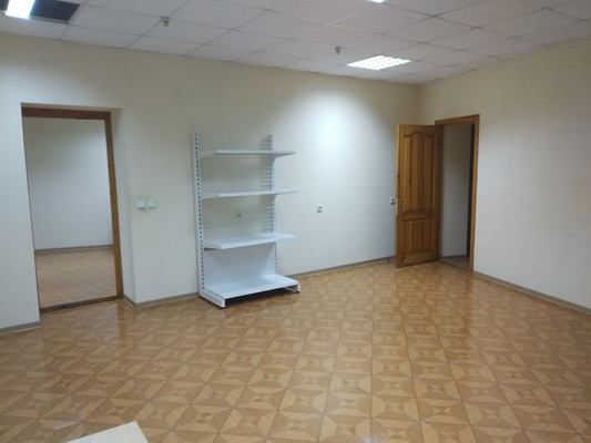 Сдам торговое помещение 180 м2, Некрасова ул, 7, Симферополь г