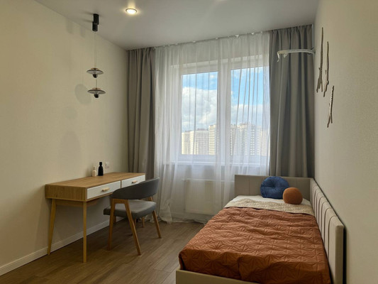 Продам трехкомнатную (3-комн.) квартиру, Домбайская ул, 55к6, Краснодар г