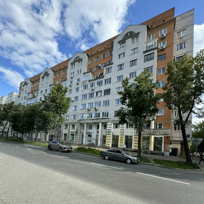 Продам трехкомнатную (3-комн.) квартиру, Лейтенанта Шмидта ул, 8, Казань г