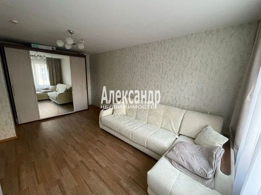 Сдам однокомнатную (1-комн.) квартиру, Бадаева ул, 8к2, Санкт-Петербург г