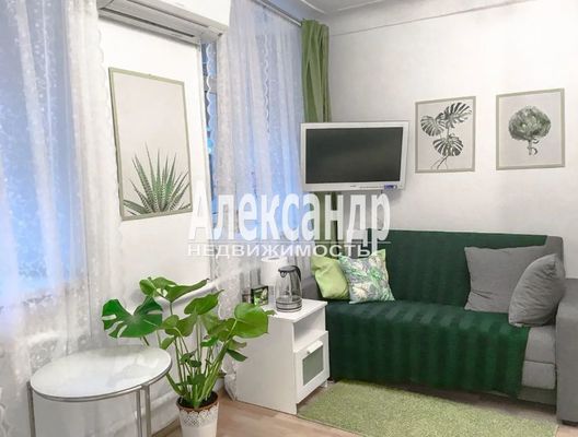 Продам трехкомнатную (3-комн.) квартиру, 1-я Советская ул, 12, Санкт-Петербург г