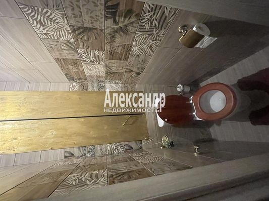 Продам комнату в 3-комн. квартире, Пограничника Гарькавого ул, 5к1, Санкт-Петербург г